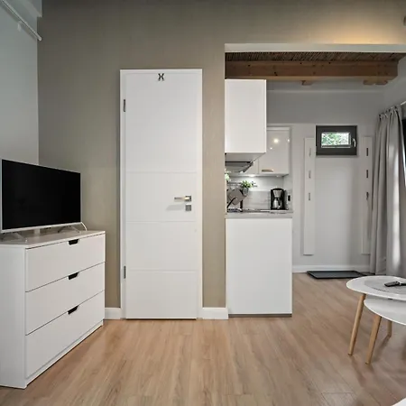 度假居 Kleine Sommerliebe - Mit Garten Am Radwanderweg Warenshof